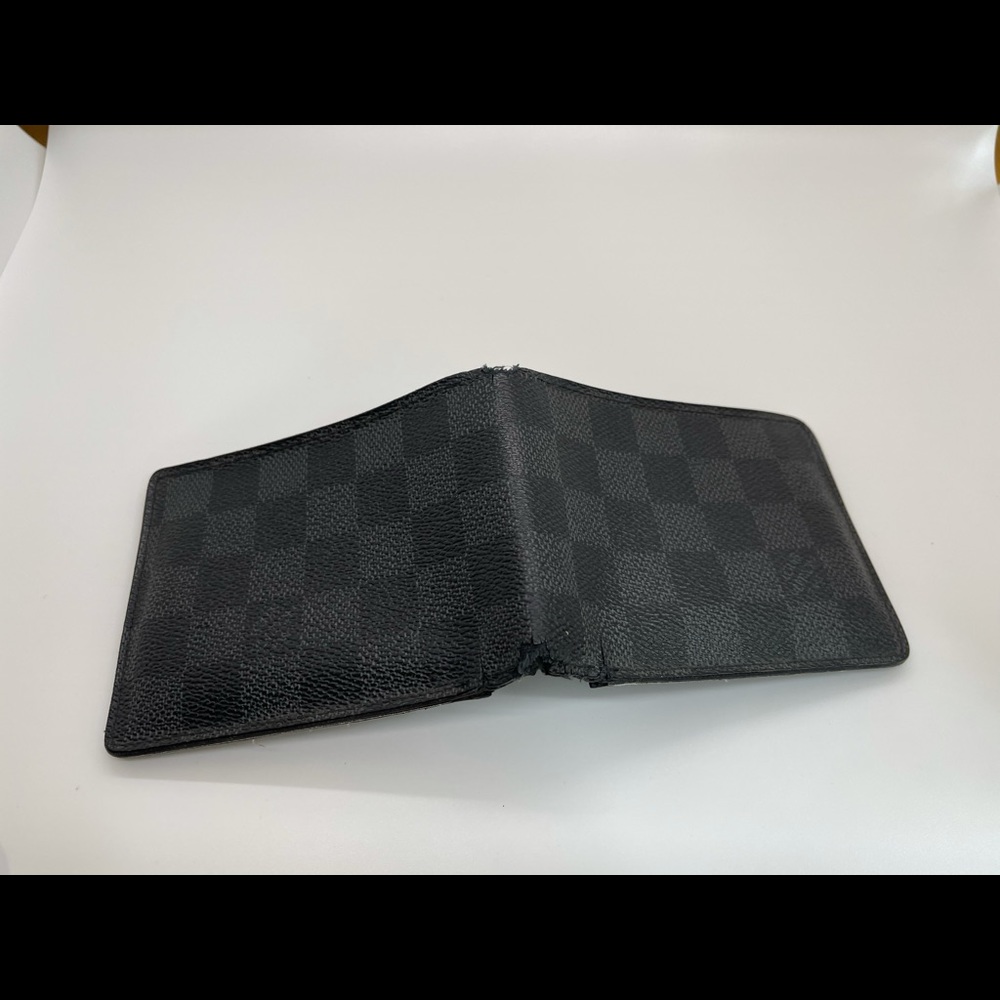 Louis Vuitton Damier Graphite Wallet - Picture 7 of 7